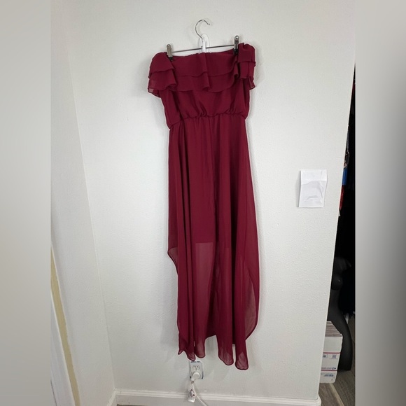 Pompous Girly Women’s Burgundy Off-Shoulder High-Low Dress Size Small 29”-48” - Picture 7 of 10